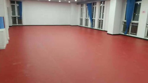 鹽亭縣與宣漢兒童樂(lè)園的PVC運(yùn)動(dòng)地膠選擇 沙地紋設(shè)計(jì)打造安全舒適運(yùn)動(dòng)環(huán)境